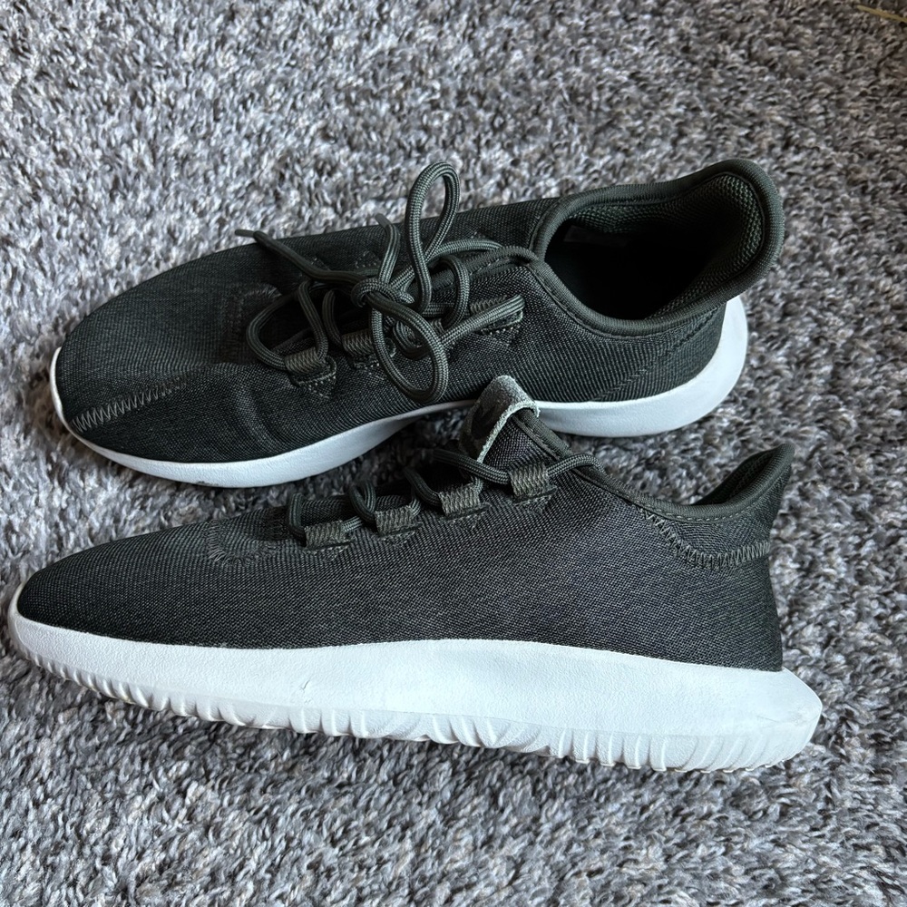 Adidas Tubular Shadow Night Cargo AQ0194 Shoes Women's 7.5 Olive Green